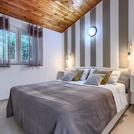 Tonka By Interhome Ferienhaus Rabac
